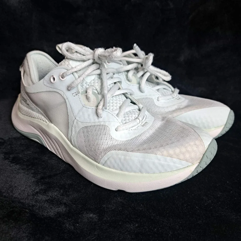 Under Armour HOVR‎ Women's Size 8 Blue White Running Shoes Sneakers.